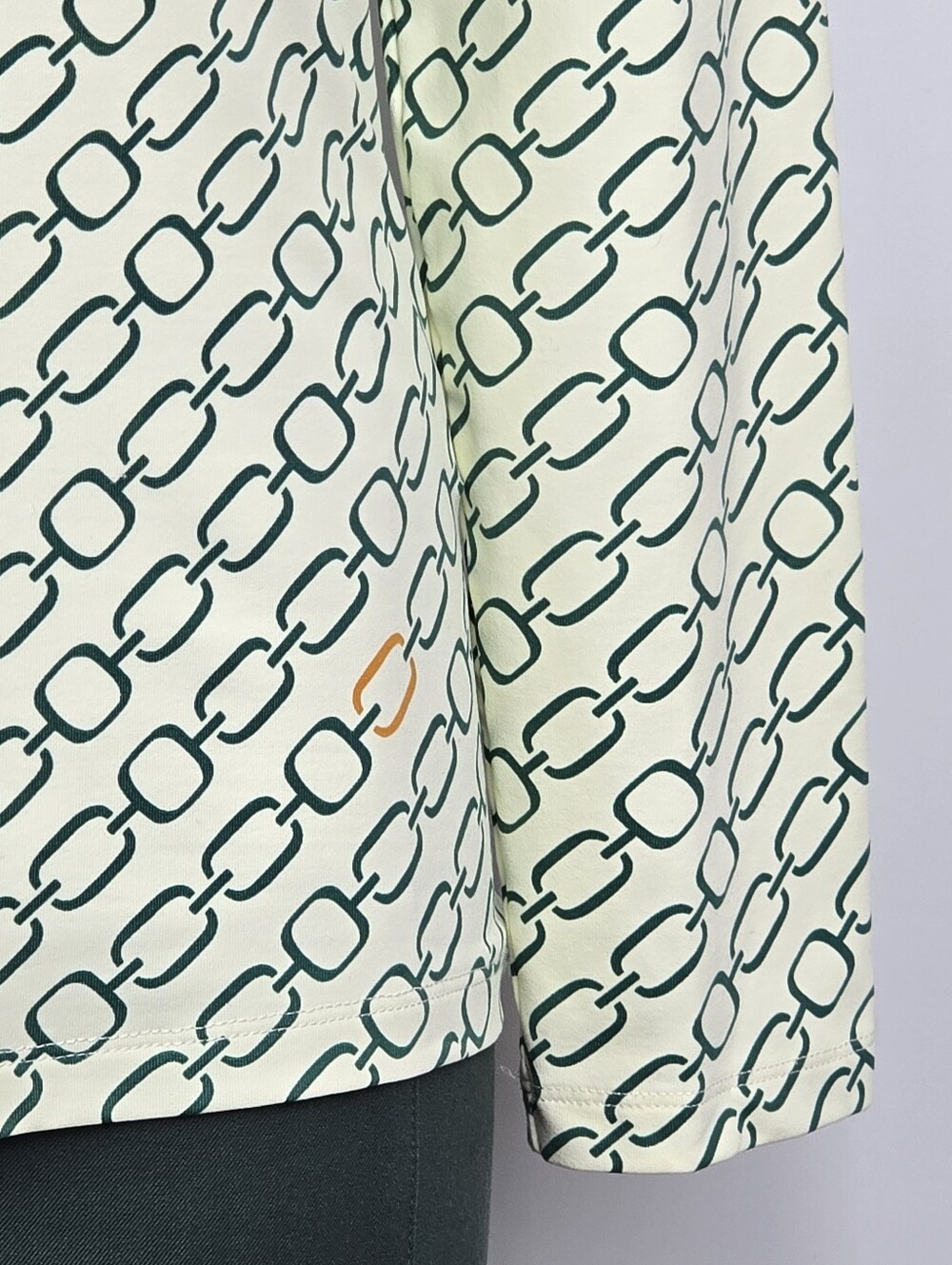 J McLaughlin Catalina Cloth Equestrian Chain Print Blouse Long Sleeve Top M - Picture 3 of 8